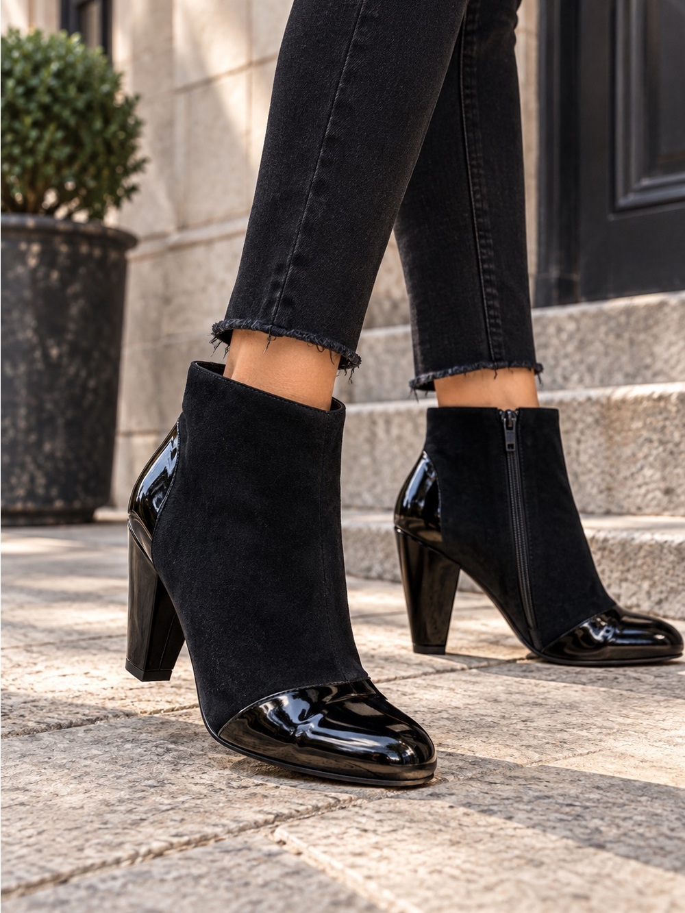 CLAUDIA CIUTI Luxury Modern Italian Black Leather and Suede Ankle Boots, 9.5M